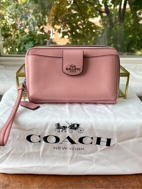 Coach Blush Pink Leather Phone Wristlet Wallet **ZIPPER REPAIR